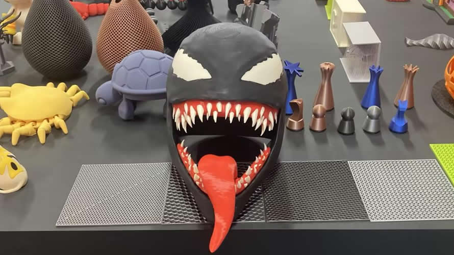WE ARE VENOM - Creating a Venom Helmet with 3D Printing - UJOYBIO